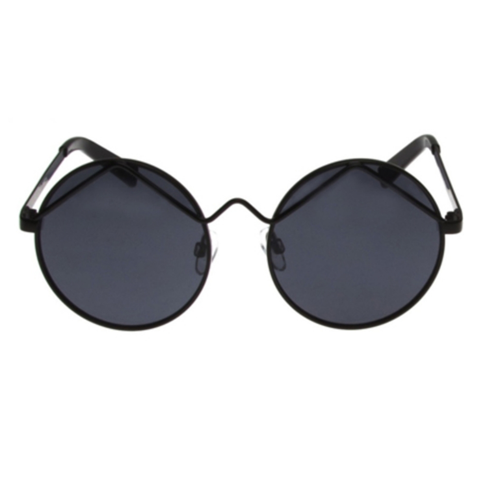 Like New Le Specs Wild Child Black Sunglasses *Needs Replacement Nose Cushion